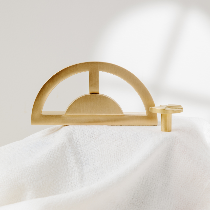 Bouton de meuble Petite Lune Laiton massif