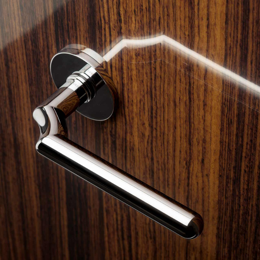 Paire de poignées de portes R. Gilad