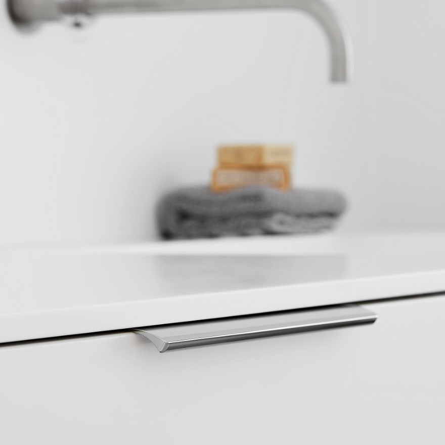 Rochelle Aluminium edge handle