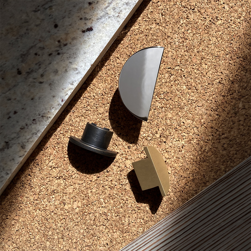 Bouton de meuble Olivier demi-lune en Laiton