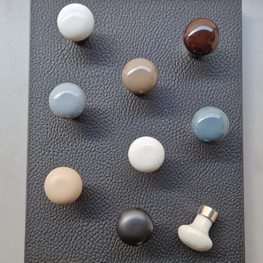 Bouton de meuble Danaé Porcelaine Base or