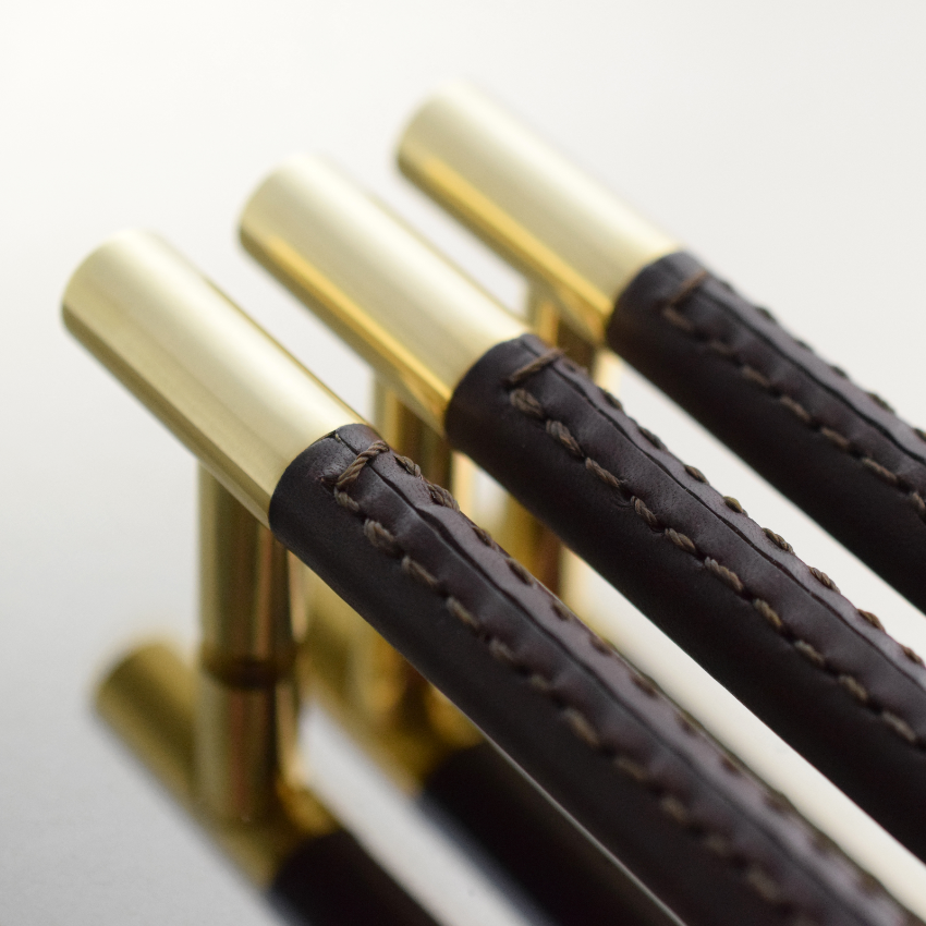 Poignée de meuble Windsor Cuir Chocolat