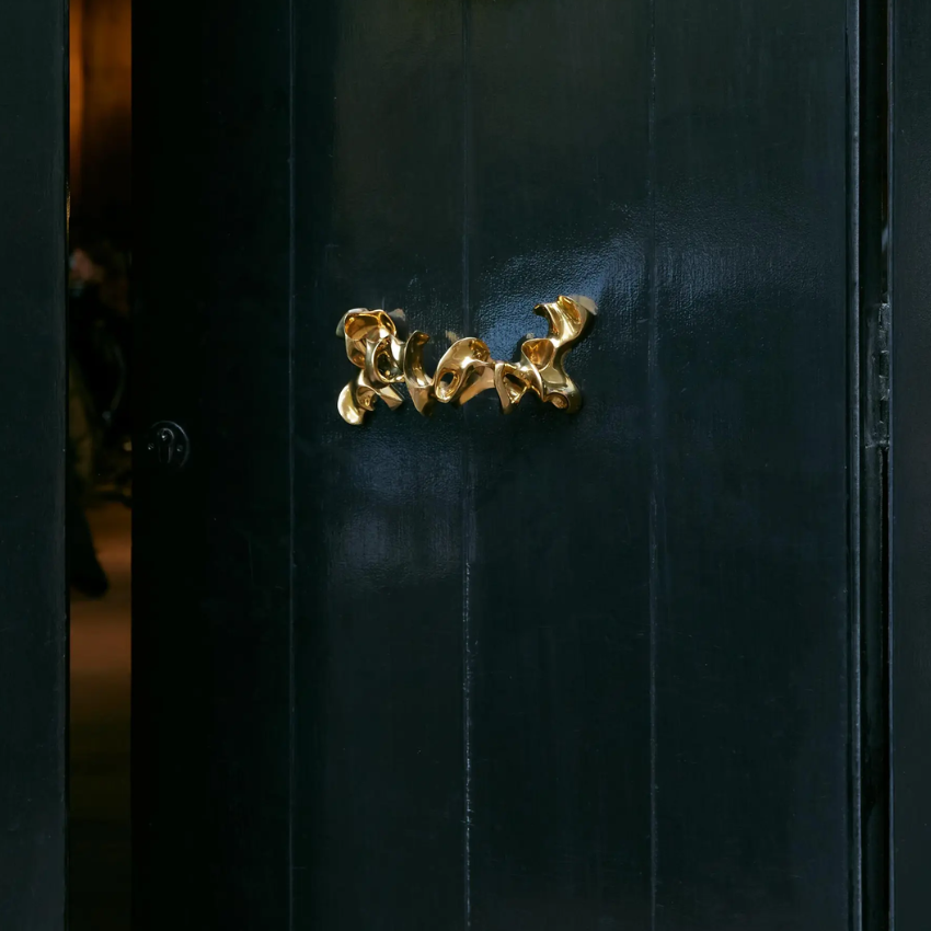 Tirant de Porte Calvet Gaudi Laiton poli